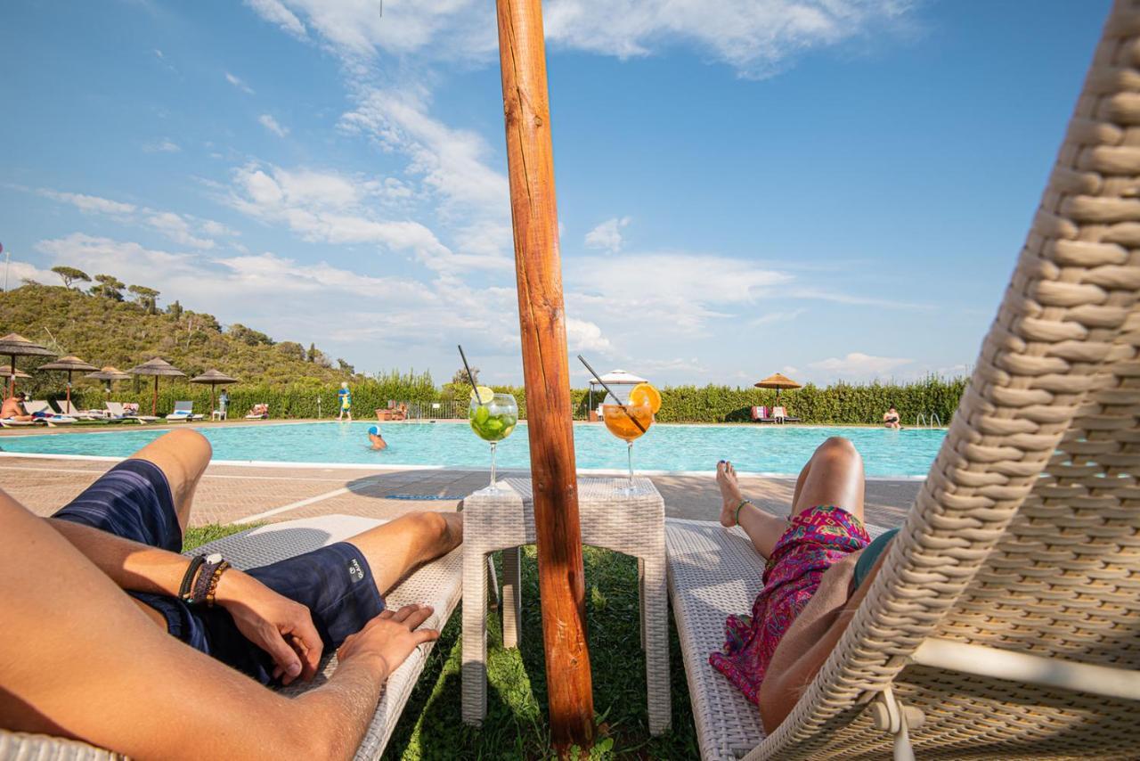 Aparthotel Le Corti Di Montepitti Suvereto Esterno foto