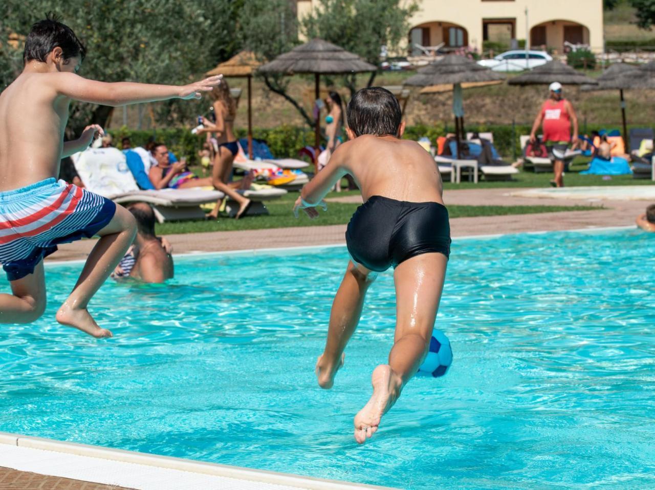 Aparthotel Le Corti Di Montepitti Suvereto Esterno foto